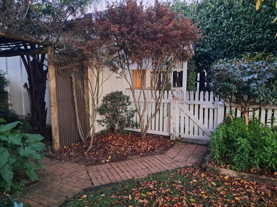 Secret Cottage Waitara Esterno foto